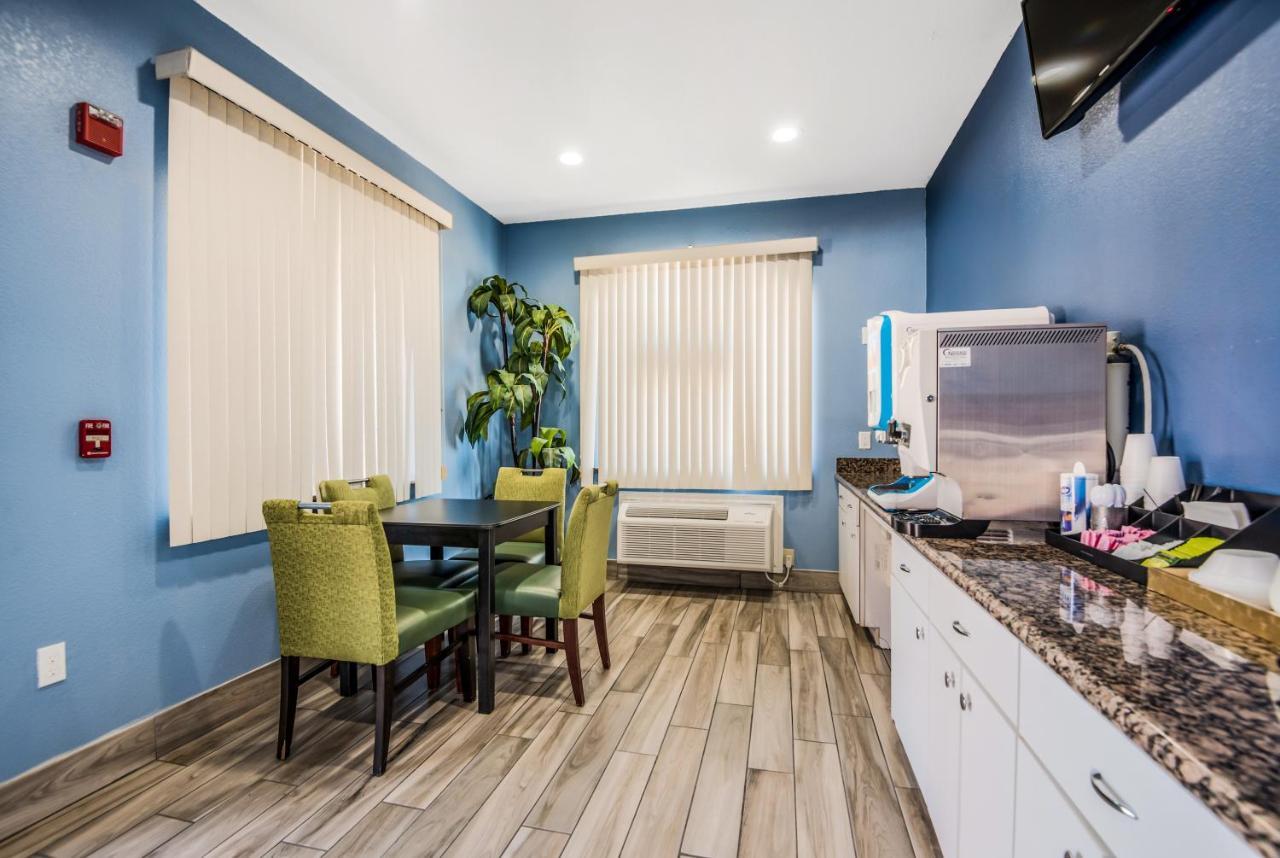 Scottish Inns & Suites Iah Airport-Beltway 8 Aldine Exterior foto