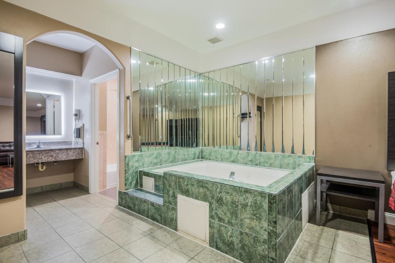 Scottish Inns & Suites Iah Airport-Beltway 8 Aldine Exterior foto